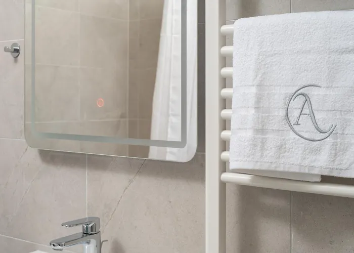 Anni - Modern & Cosy - With Garage & Balcony Ζαντάρ